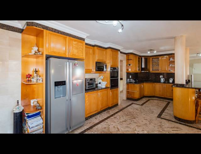 4 BEDROOM HOUSE FOR SALE IN BLUFF